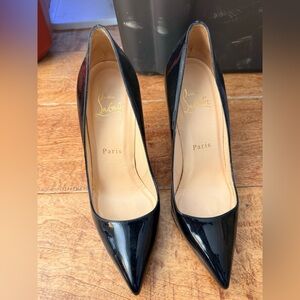 Christian Louboutin Black Patent Leather Point size 36